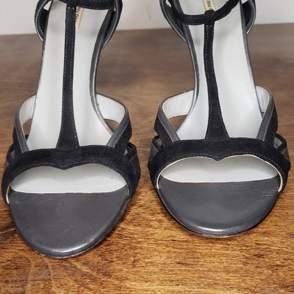 They are a half size too big - Picture 2 of 7